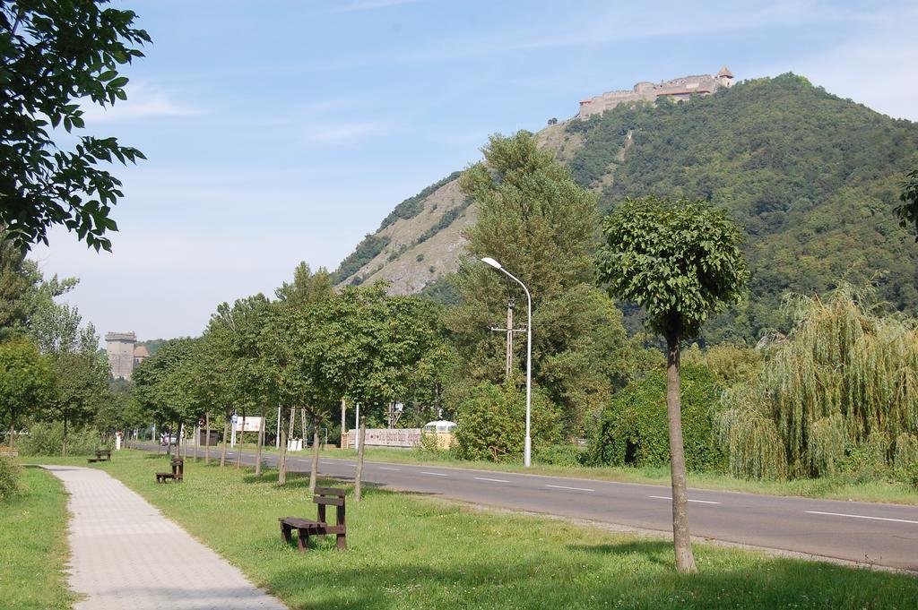 Zach Klara Utcai Apartman Visegrád Exterior foto