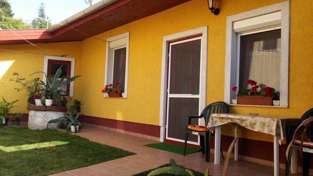 Zach Klara Utcai Apartman Visegrád Exterior foto
